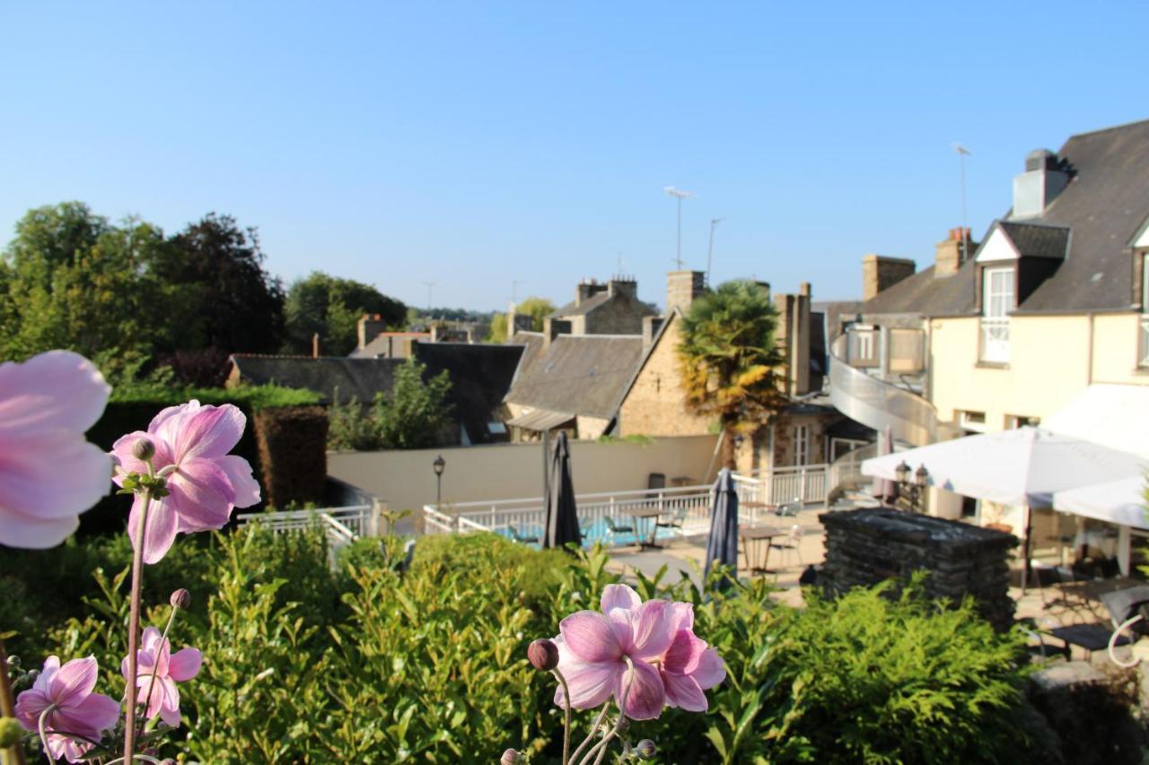 Brit Hotel Le Cygne Saint Hilaire du Harcouet Bagian luar foto