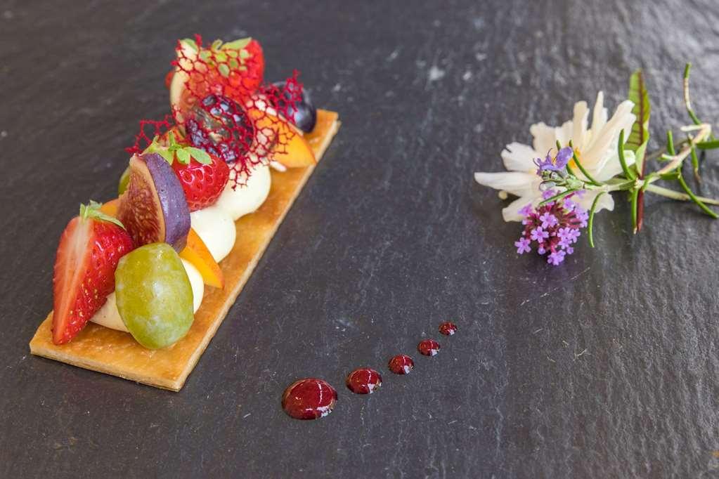 Brit Hotel Le Cygne Saint Hilaire du Harcouet Restoran foto