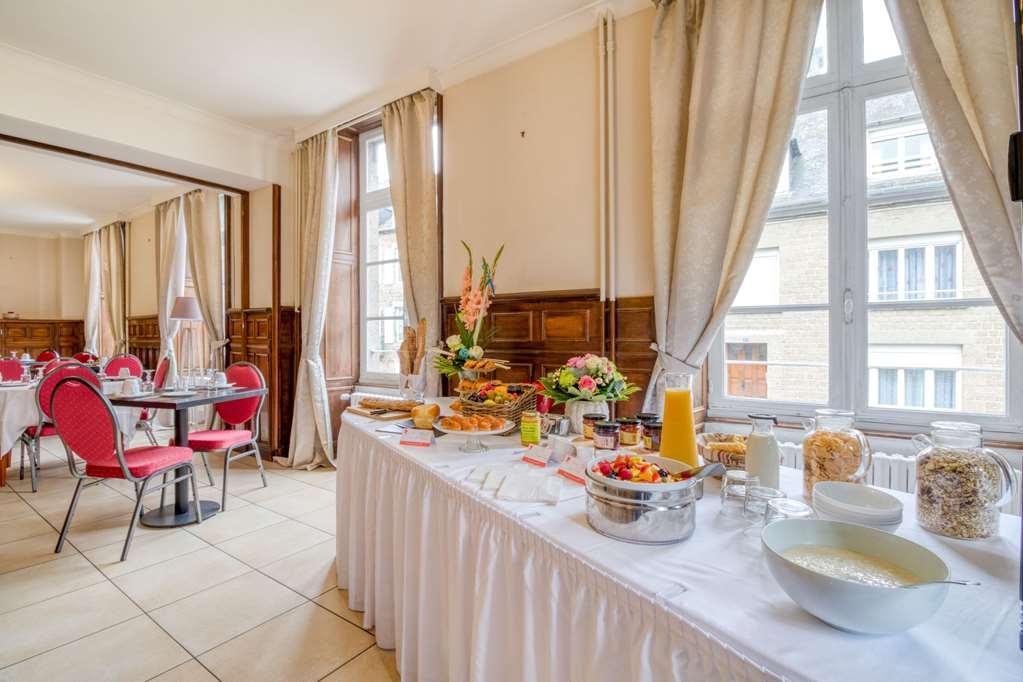 Brit Hotel Le Cygne Saint Hilaire du Harcouet Restoran foto